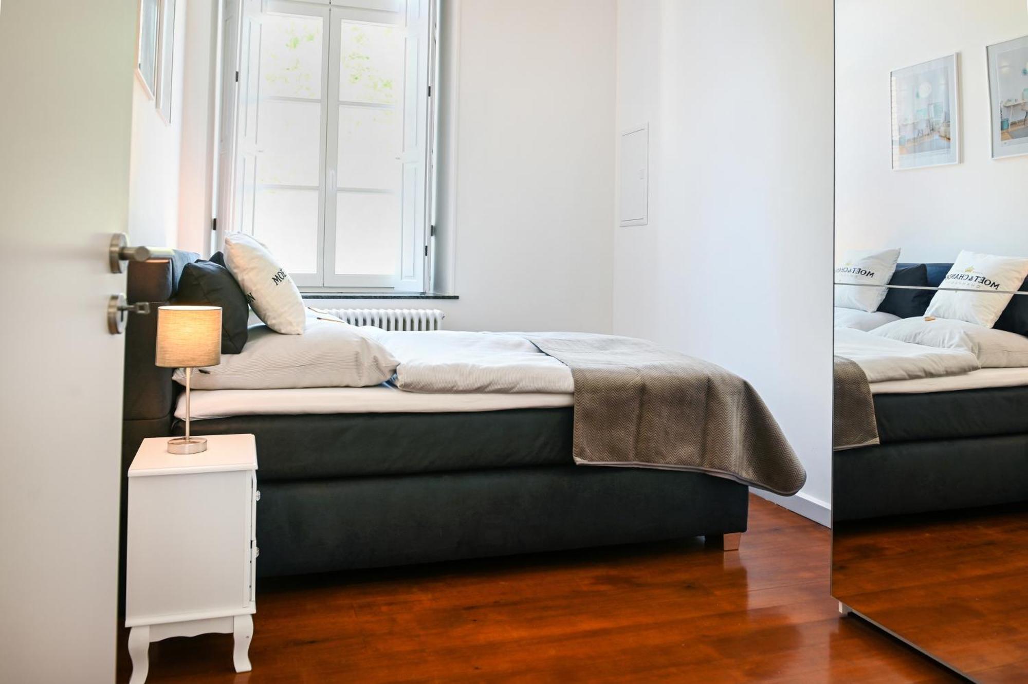 Roemer-Apartment Im Herenhaus Rheinblick Xanten Eksteriør billede